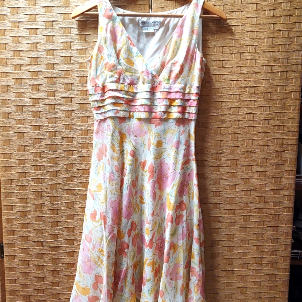 Maggie London petite dresses size 2